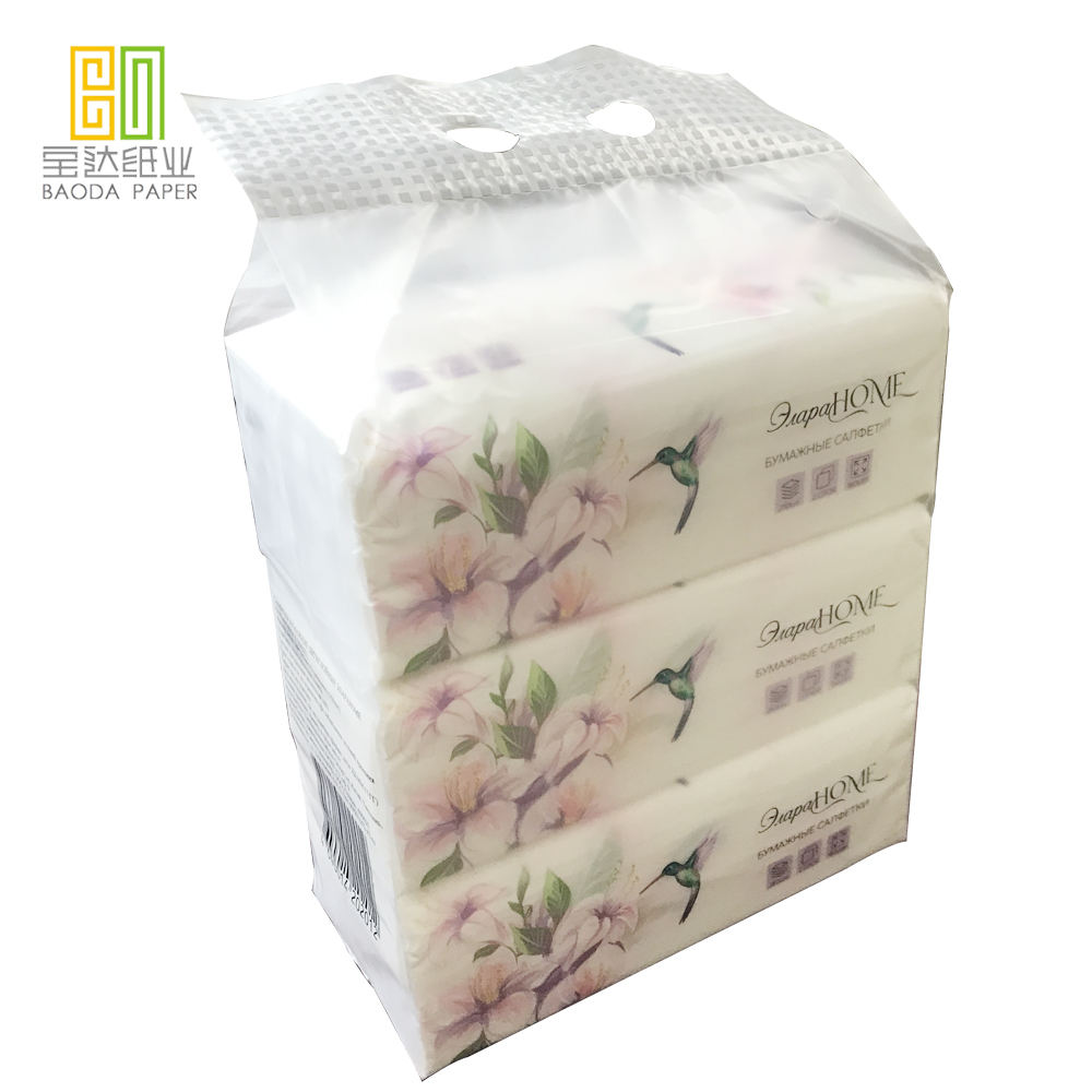 envolviendo papel de seda 